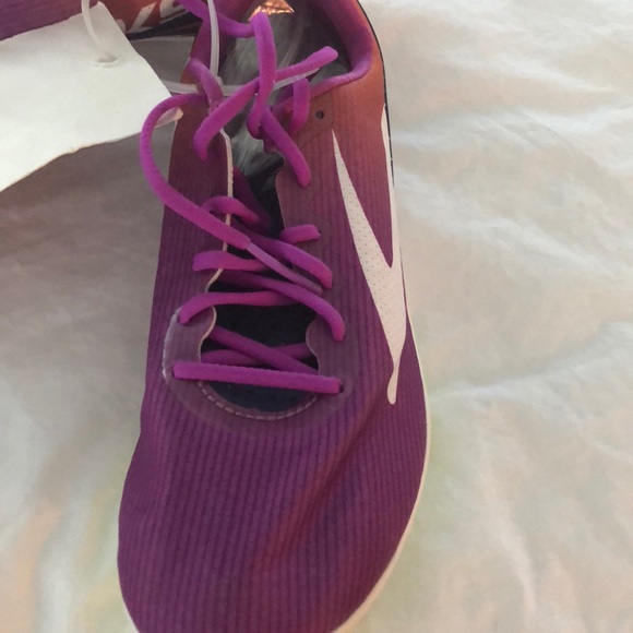 Brooks track spikes - Picture 2 of 2